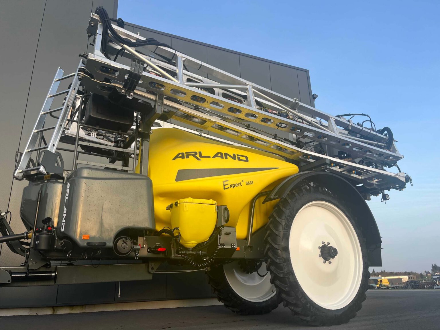 pulverisateur traine expert plus rampes arland pulverisation scaled