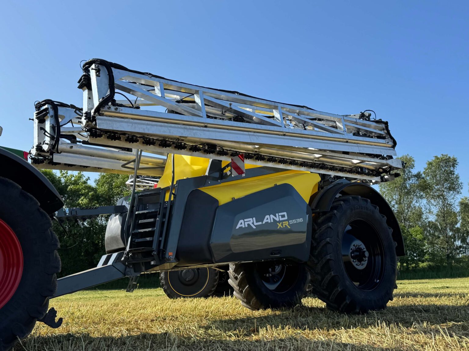 pulverisateur traine xr5536 IMG 3252 arland pulverisation scaled